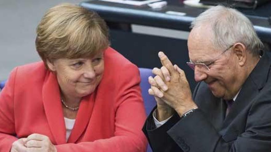 Merkel y Schaüble, el viernes en el Bundestag.