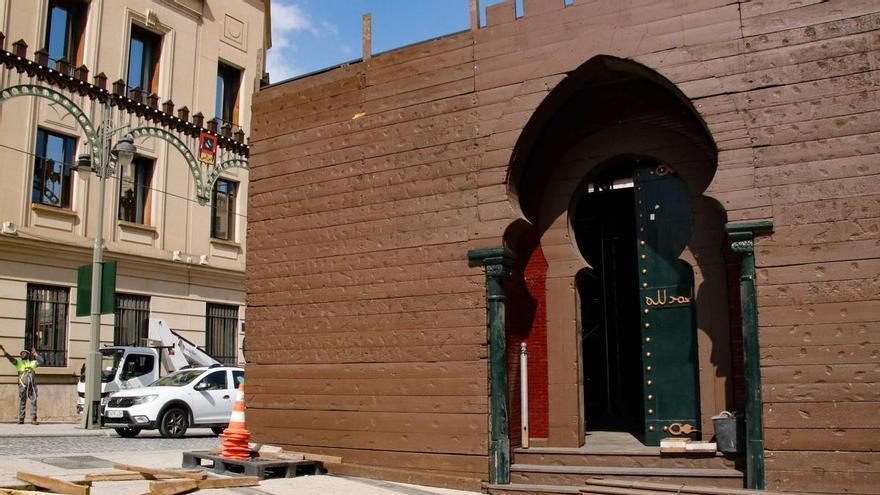 Imágenes de los preparativos de las Fiestas de Alcoy