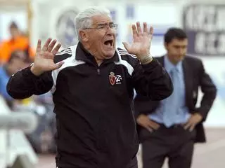 Fallece Manolo Villanova, técnico del Hércules en la 1985-1986