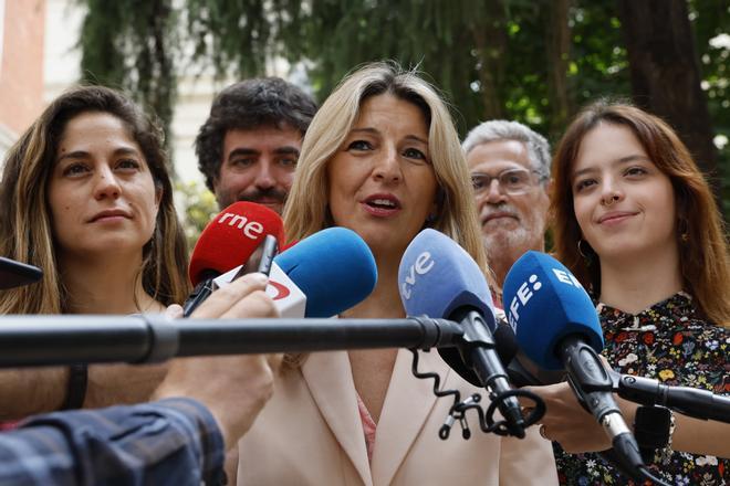 La líder de Sumar y vicepresidenta segunda del Gobierno Yolanda Díaz vota en las elecciones europeas en Madrid