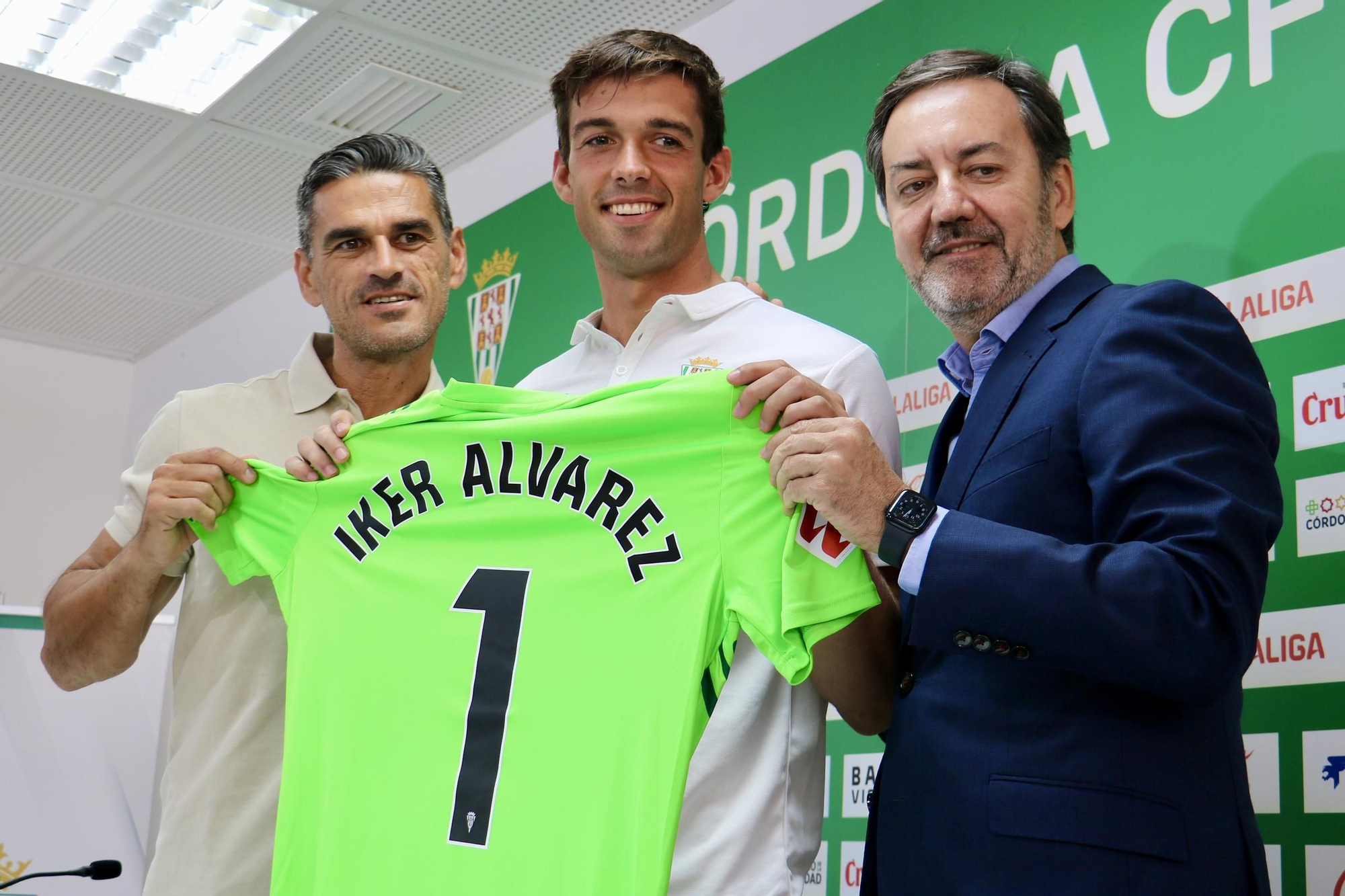 La presentación de Iker Álvarez, fomeyem y Álex Martín, en imágenes