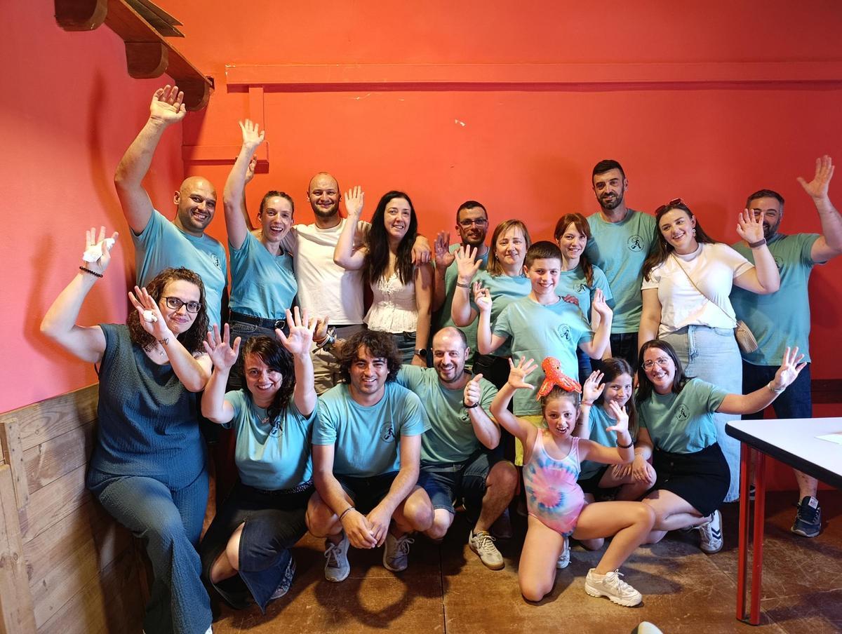 Miembros de la comisión de fiestas, durante la celebración de la convivencia.