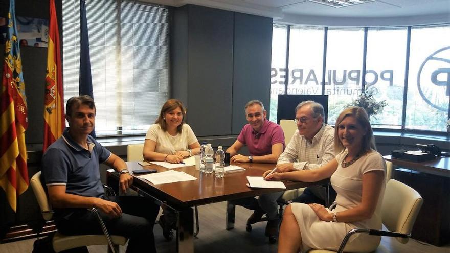 Bonig, en la reunión con José Vicente Guinot (Fepac-Asaja) y el resto de representantes del PPCV.