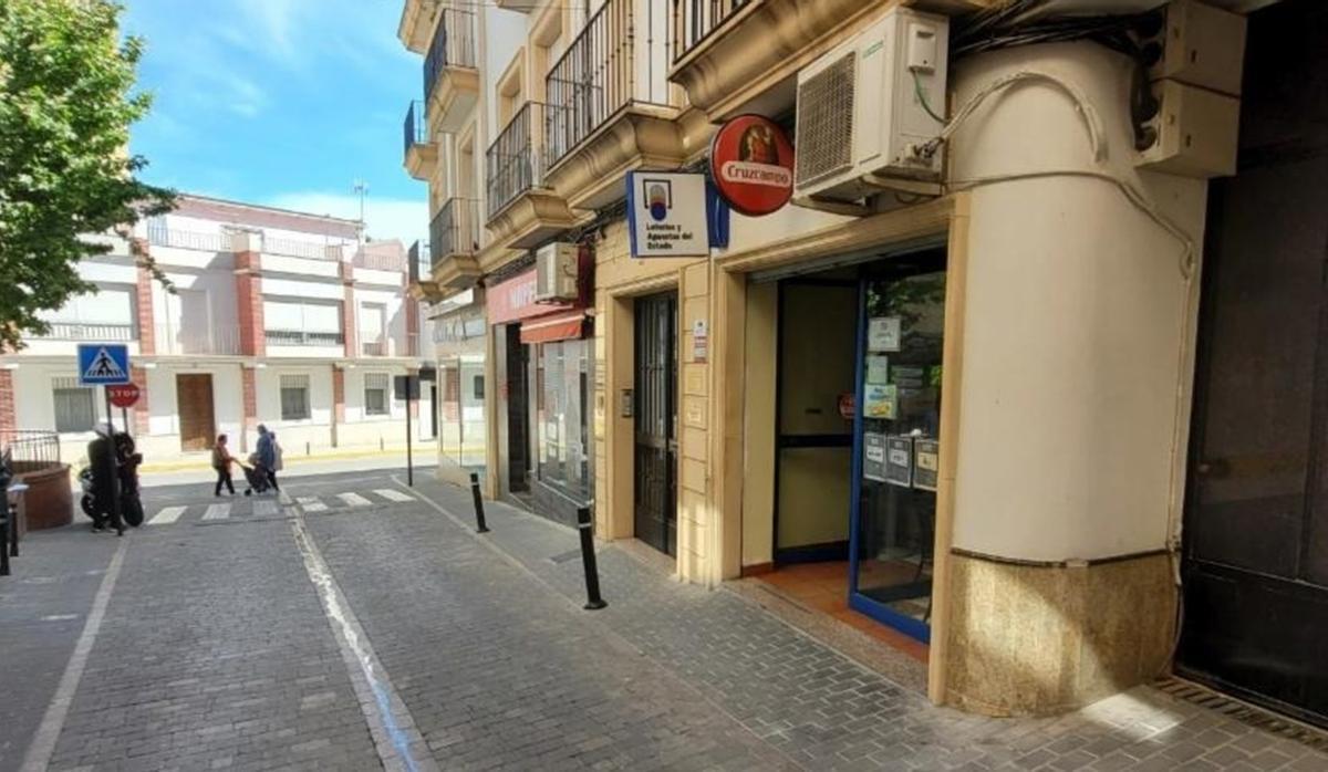 Punto de venta de loterías en La Rambla, donde se ha vendido un boleto de la Bonoloto con un premio de segunda categoría.