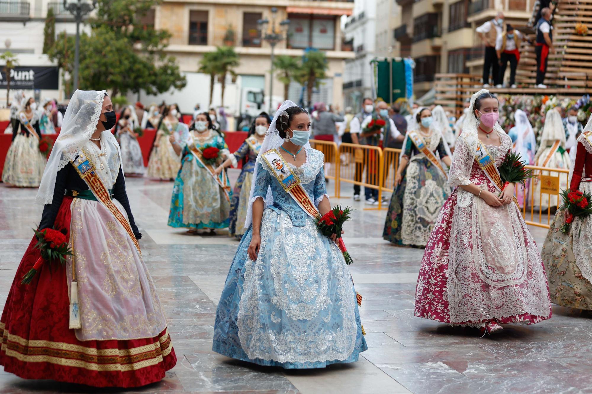 Búscate en el segundo día de Ofrenda por la calle Caballeros (entre las 17.00 y las 18.00 horas)