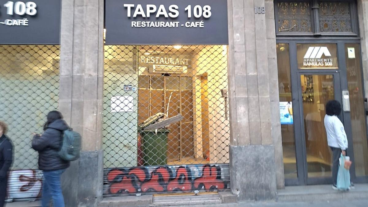 'Tapas 108', nuevo restaurante en la Rambla que recupera un local de tapeo cerrado por la pandemia