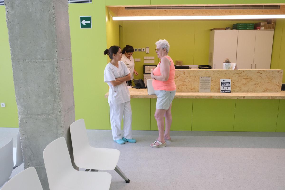 Consultorio auxiliar en La Marina de Elche durante el pasado verano.