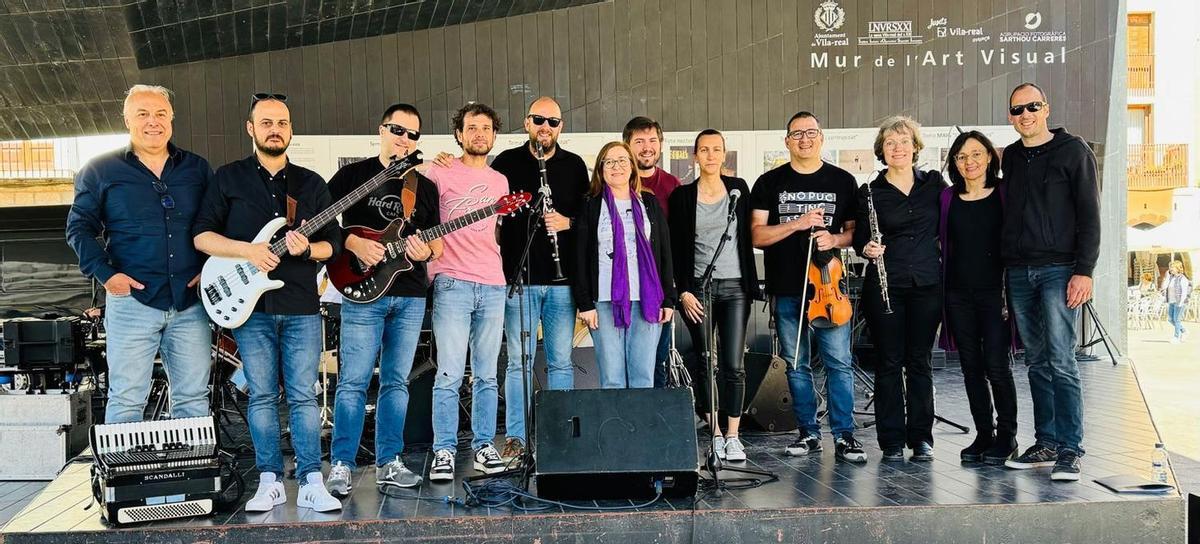 Els i les mestres de música dels centre educatius de Vila-real són l'ànima del concert didàctic que, enguany, ha celebrat la tercera edició.