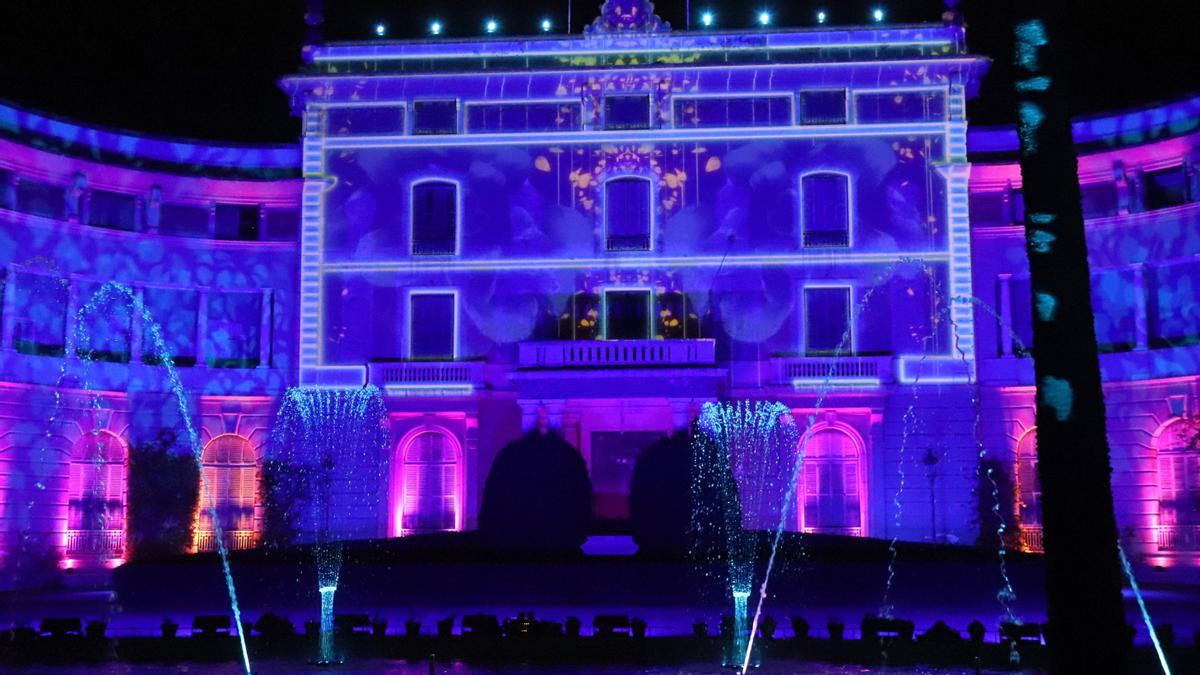 Els Jardins de Pedralbes es reinventen en un bosc immersiu de llums de Nadal