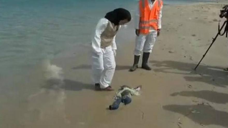 Un niño y varios adultos ahogados en un naufragio en Libia
