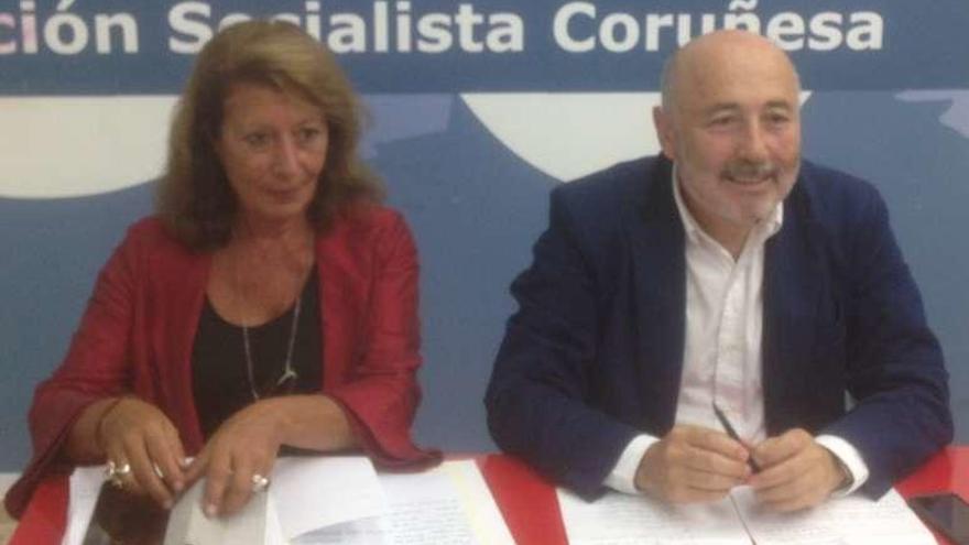 La diputada y el senador del PSOE Paloma Rodríguez y Javier Losada.