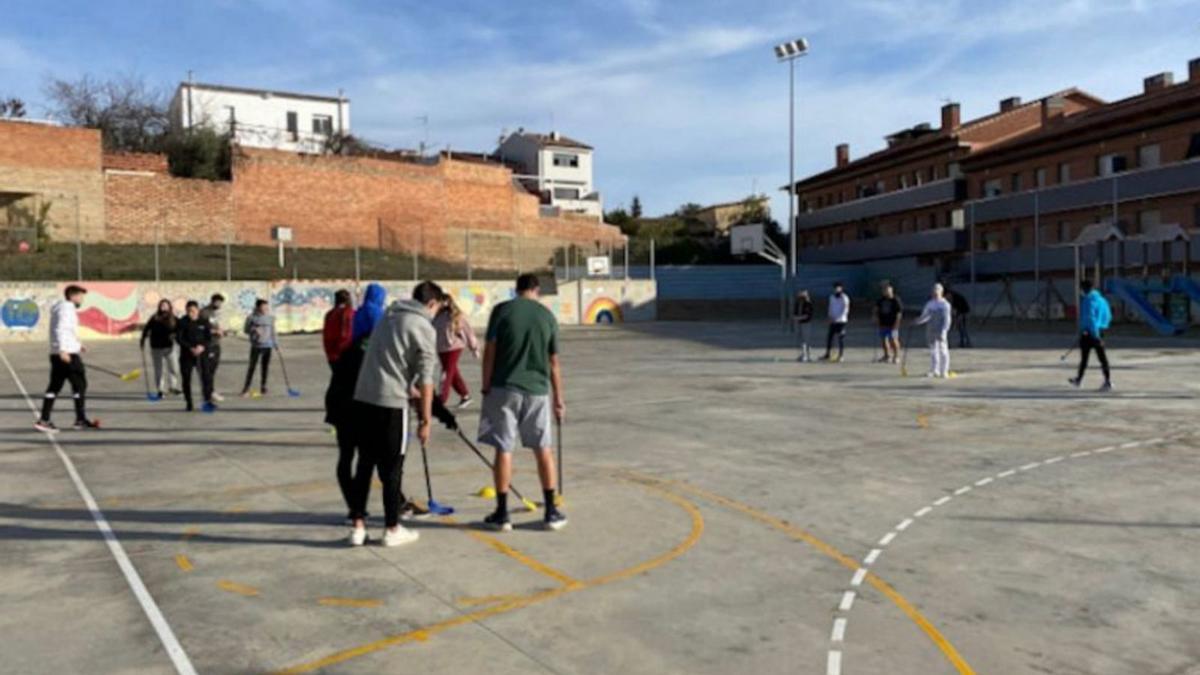 El curs d’Iniciació a Tècnic Esportiu reuneix una trentena de joves a Piera | AJUNTAMENT DE PIERA