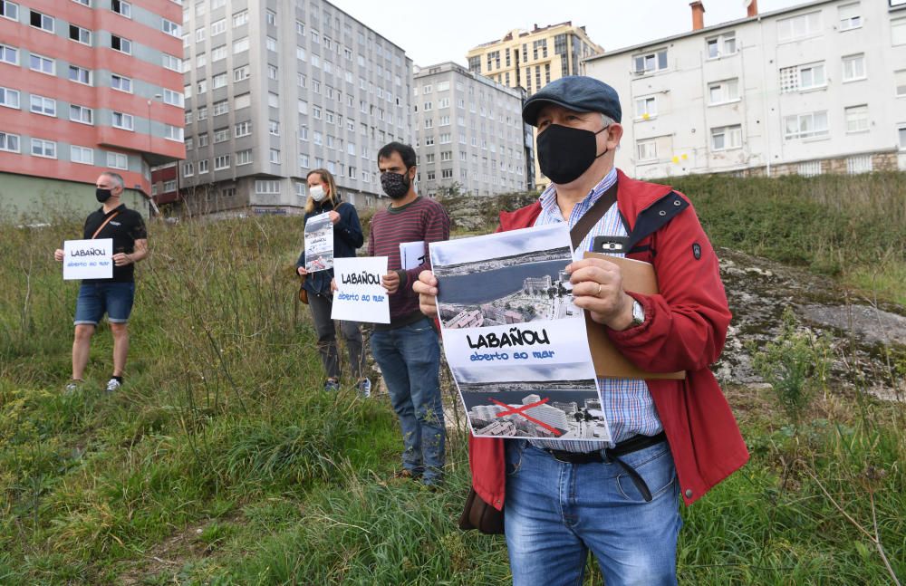 Labañou, contra los "mamotretos" de As Percebeiras