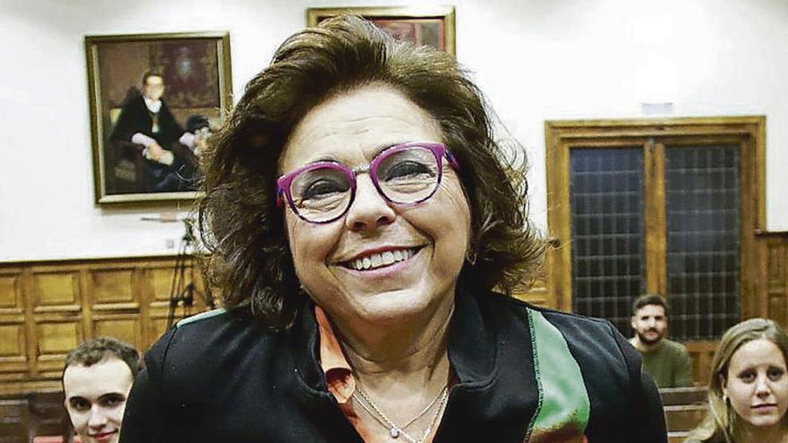 Adonina Tardón, durante una conferencia.