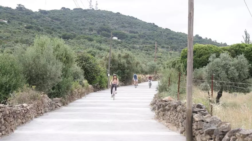 Vídeo | 200.000 euros para reparar caminos en Cáceres: primera actuación en la Sierra de la Mosca