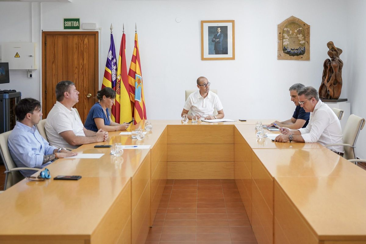 El PP pitiuso arremete contra el Gobierno por su política migratoria