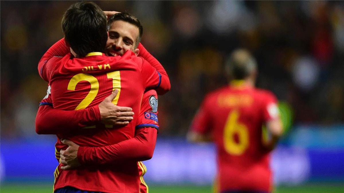 Jordi Alba playing for Spain