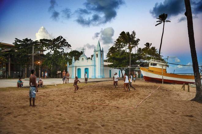 Voleibol en una playa de la Costa de los Cocoteros