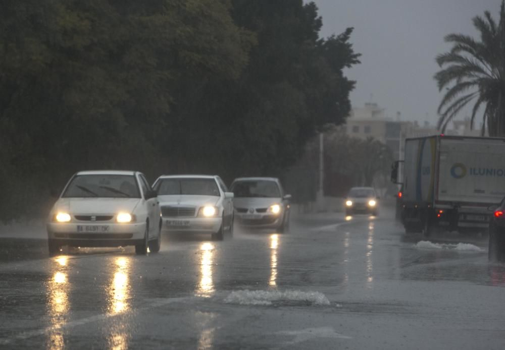 Temporal de lluvia en Elche