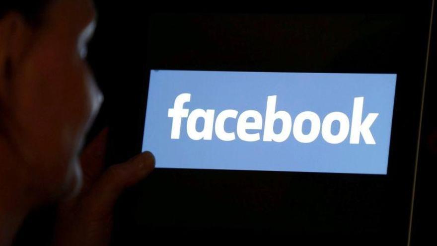 La Cámara de los Comunes británica pide mayor regulación sobre Facebook