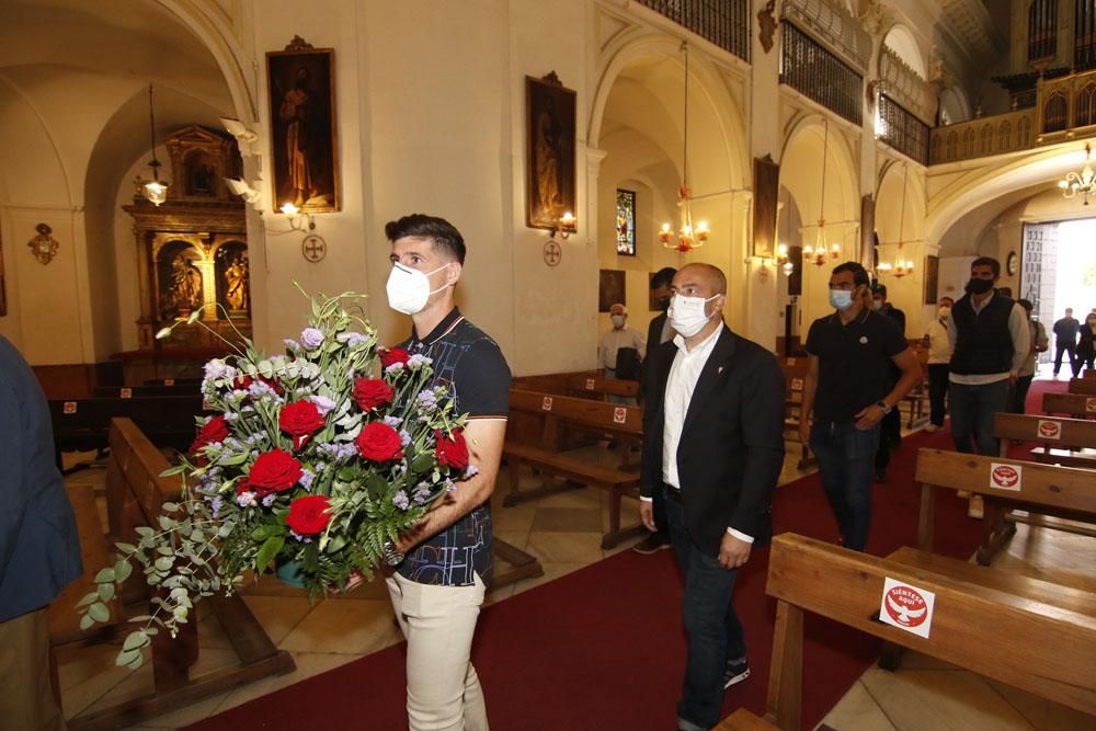 Ofrenda del Córdoba CF a San rafael