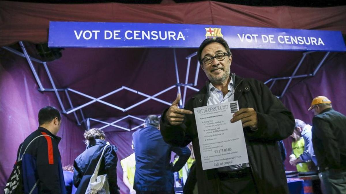 Benedito, en una de las carpas antes del partido ante el Eibar