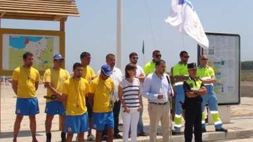 Turismo presume de sus banderas Q de Calidad y de la gestión de sus playas