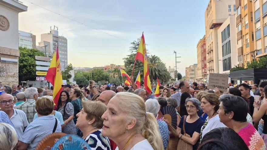 Cientos de personas salen a la calle en Sagunt por Ceuta