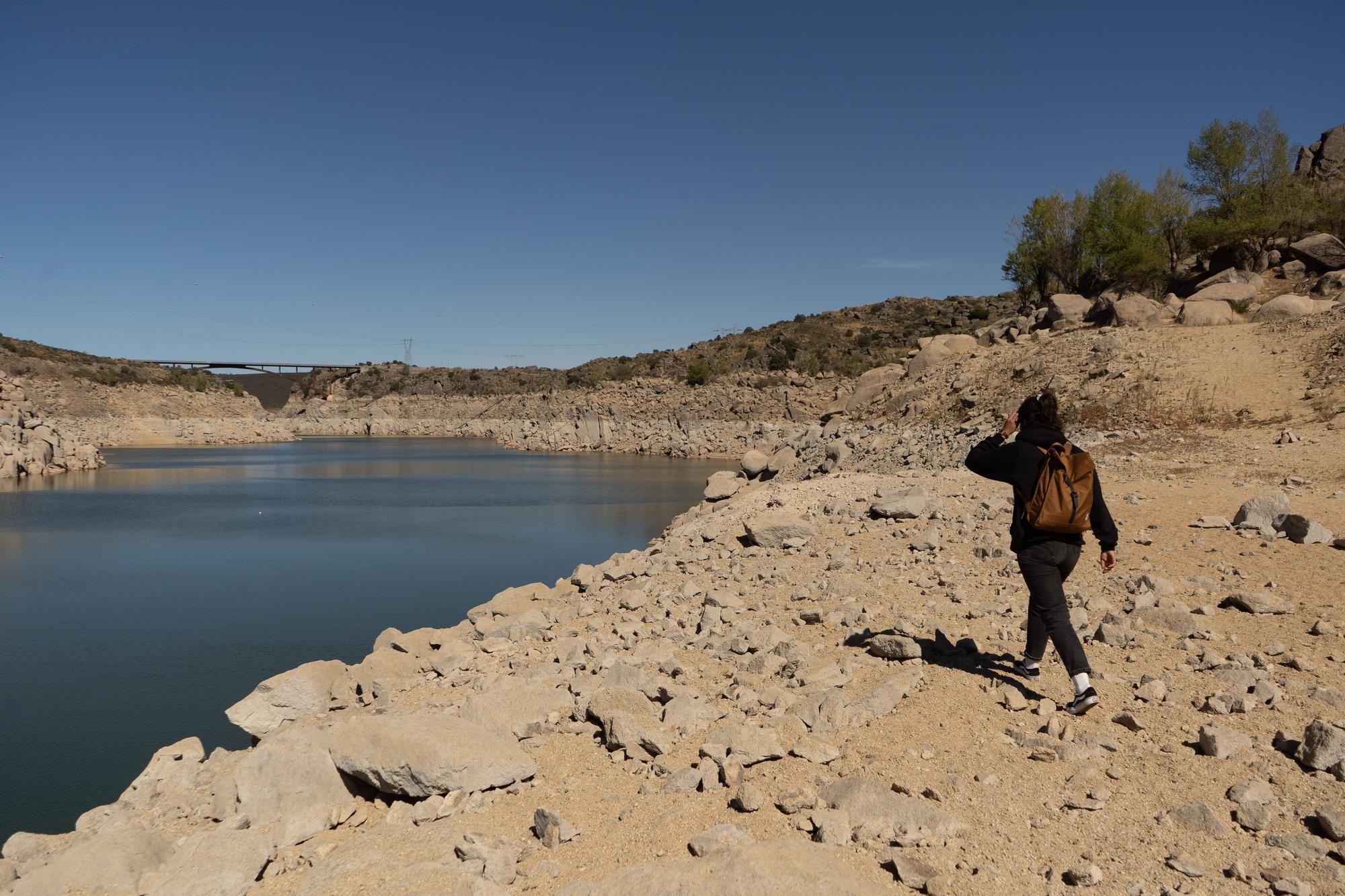 GALERÍA | Las imágenes del estado del embalse de Ricobayo hoy: al 18% de su capacidad