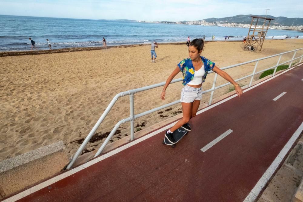 Los mallorquines vuelven a las calles para hacer deporte y pasear