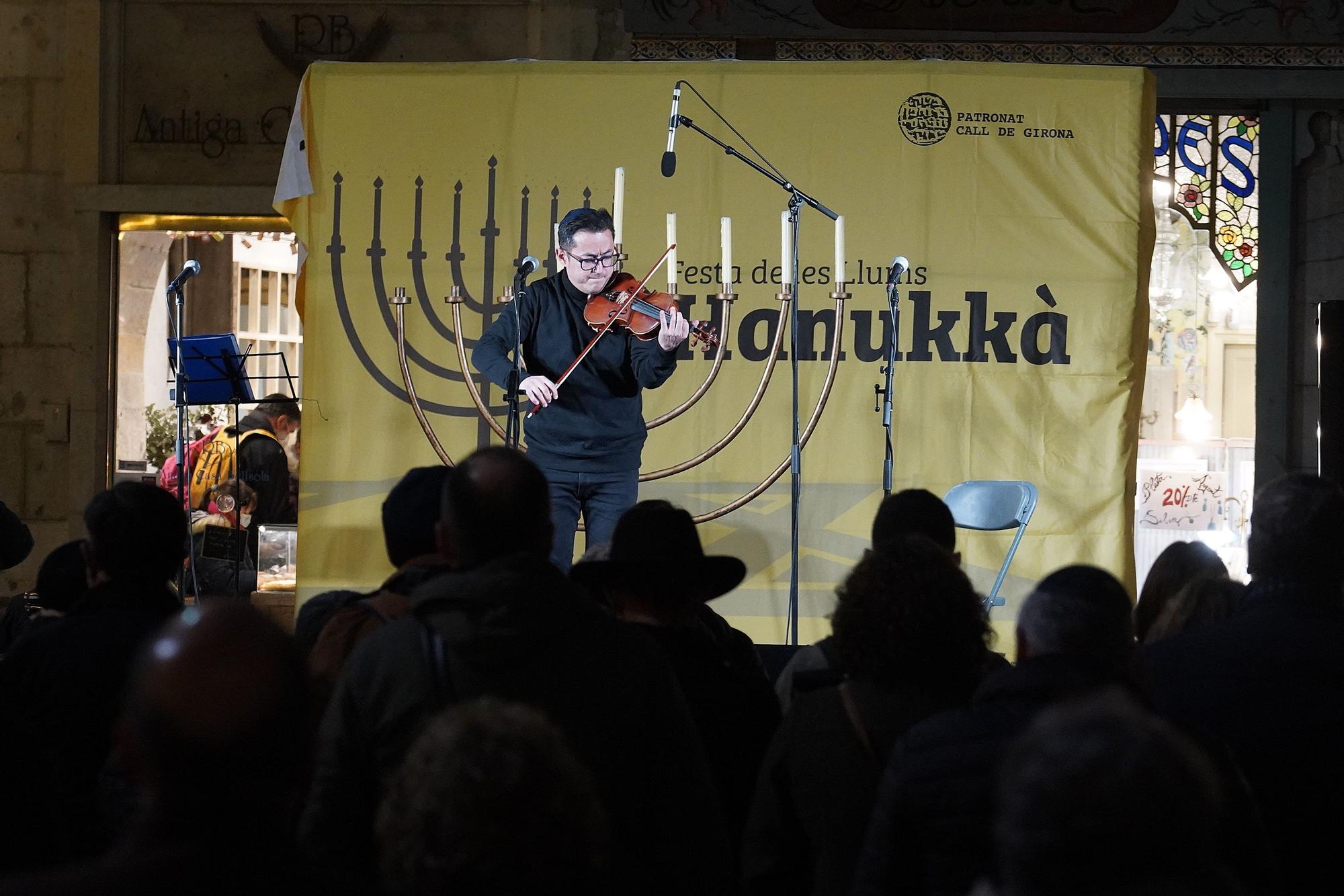 Girona celebra la Hanukkà i fa un clam per la convivència