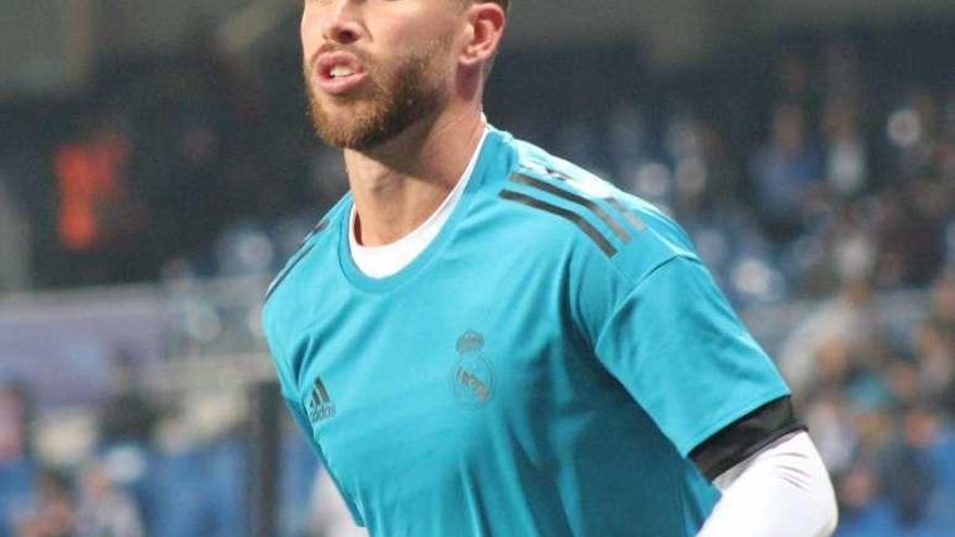 Sergio Ramos, en un reciente partido en el Bernabéu. // Europa Press