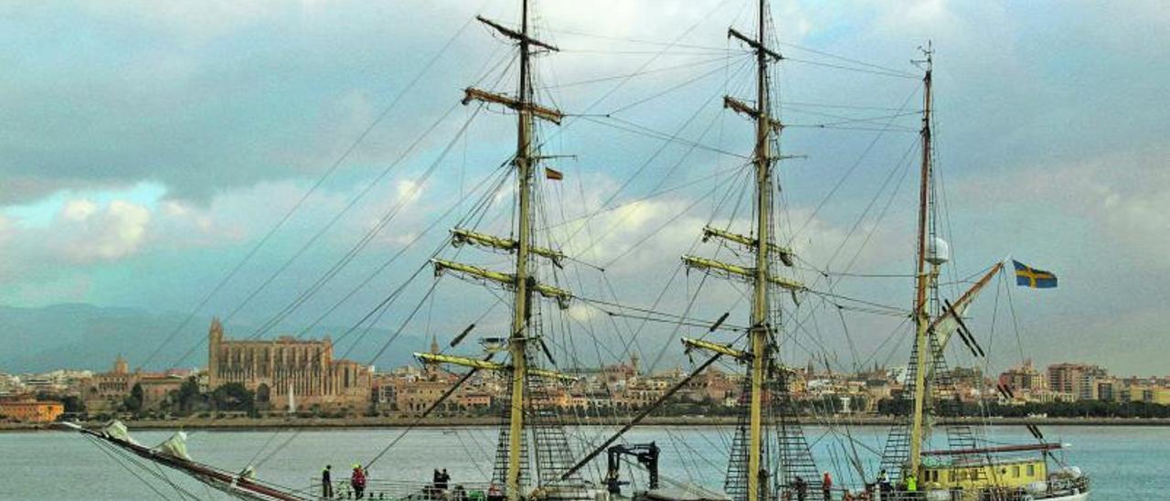 El ‘Gunilla’ entrando en  el puerto de Palma en noviembre de 2017.