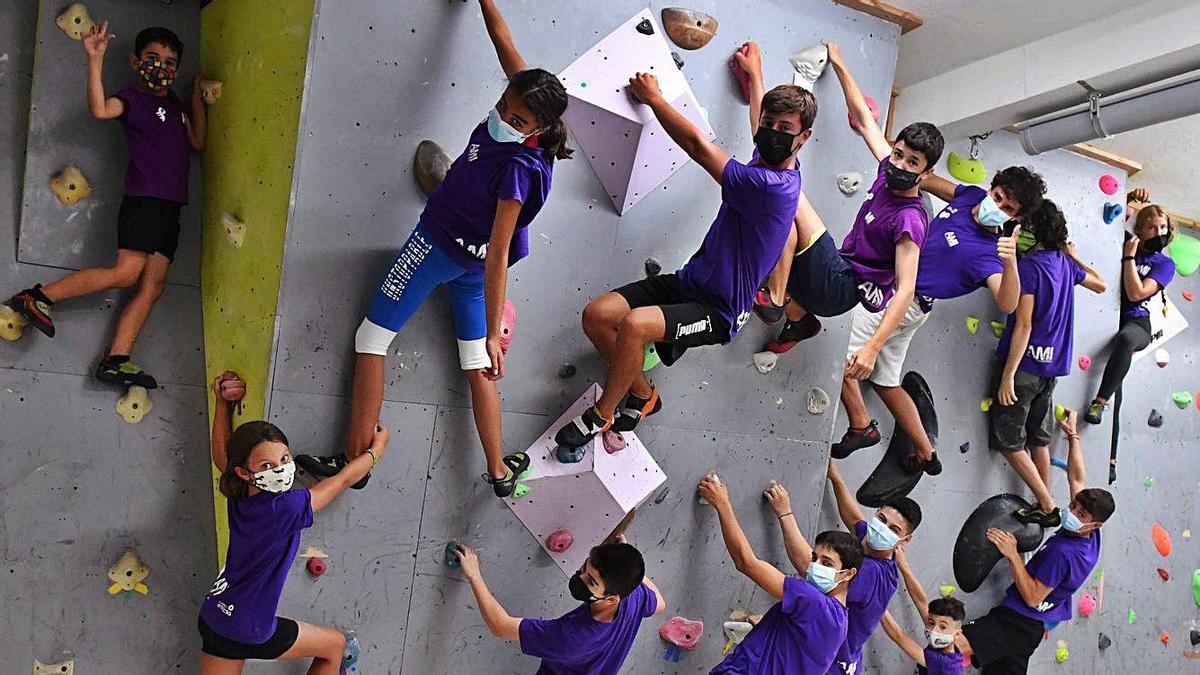 La mejor gimnasia rítmica del país se da cita en el club Municipalidad de  Córdoba < Municipalidad de Córdoba