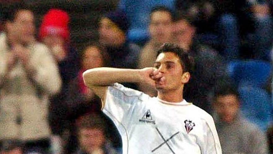 Francisco celebra un gol amb l&#039;Albacete el curs 04-05.