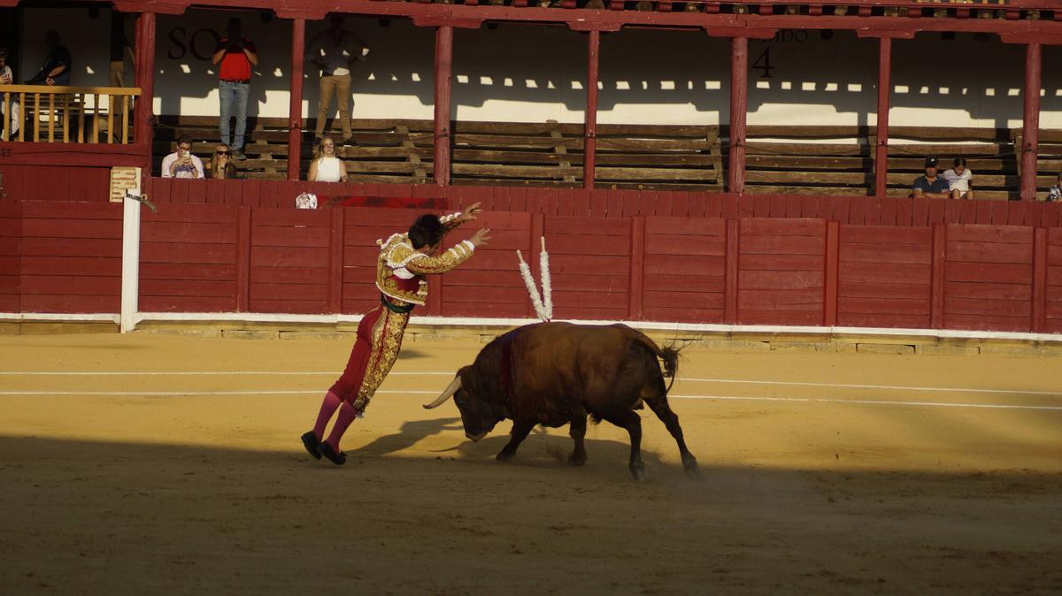 Ismael Martín abrió la triple puerta grande de la plaza de toros de Toro junto a sus compañeros de terna, Alejandro Talavante y Tomás Rufo, en un encierro de presencia y juego desigual de El Vellosino