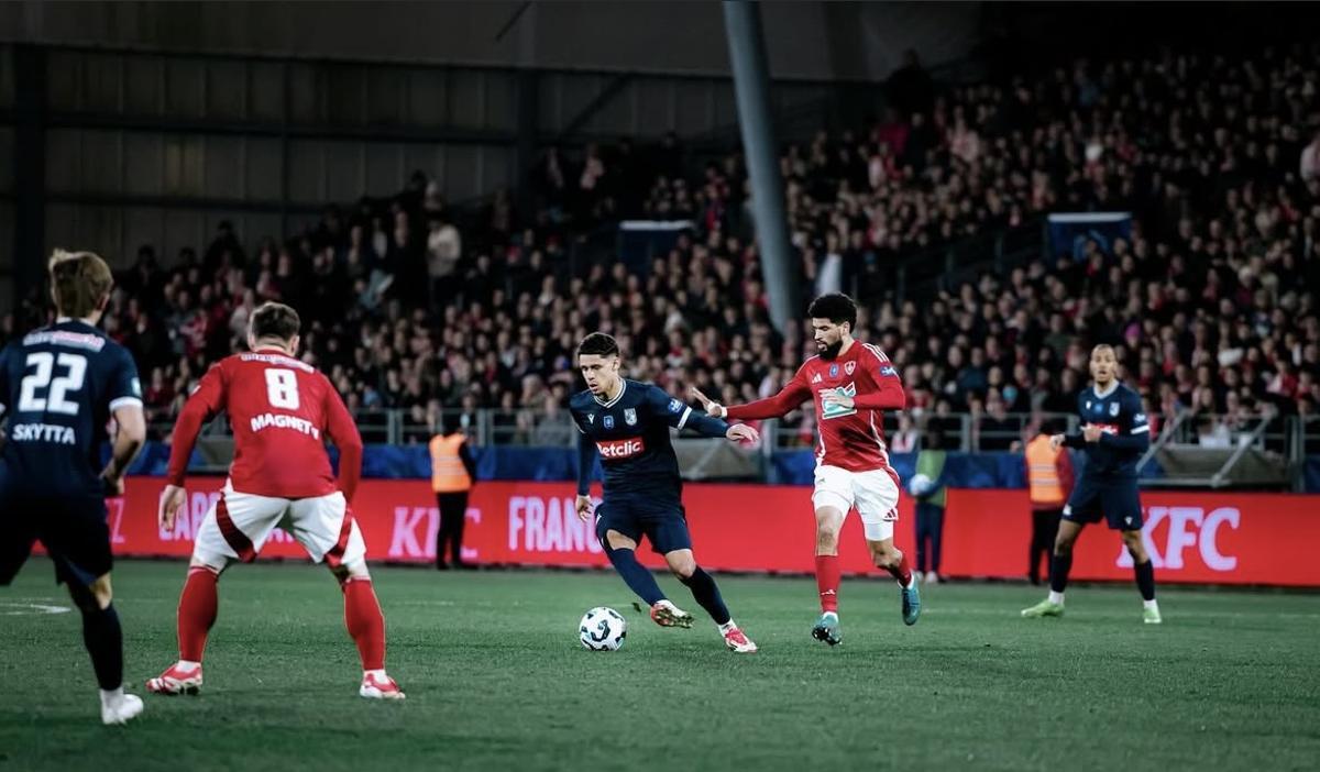 Ugo Raghouber en el Dunkerque la pasada campaña