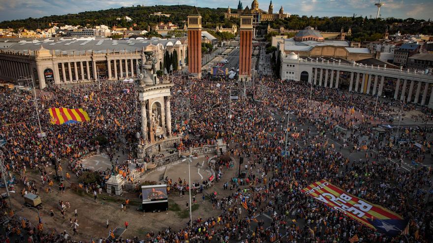 Demo für Kataloniens Unabhängigkeit - Separatisten als Königsmacher