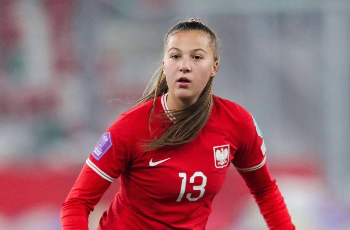 Emilka Szymczak, con Polonia