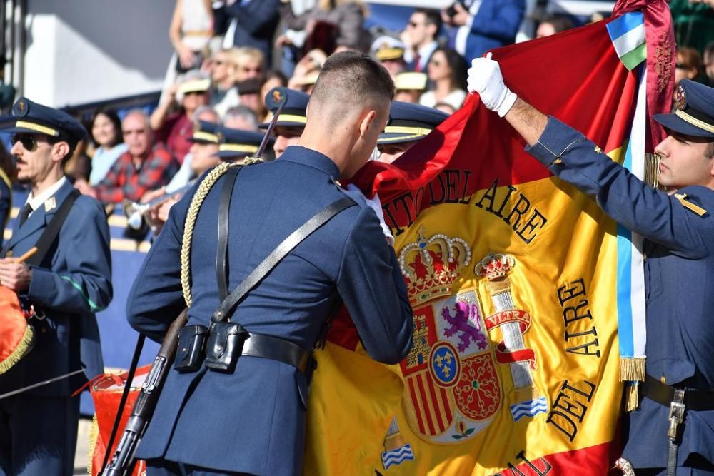 Acto de jura de bandera en la Academia General del Aire