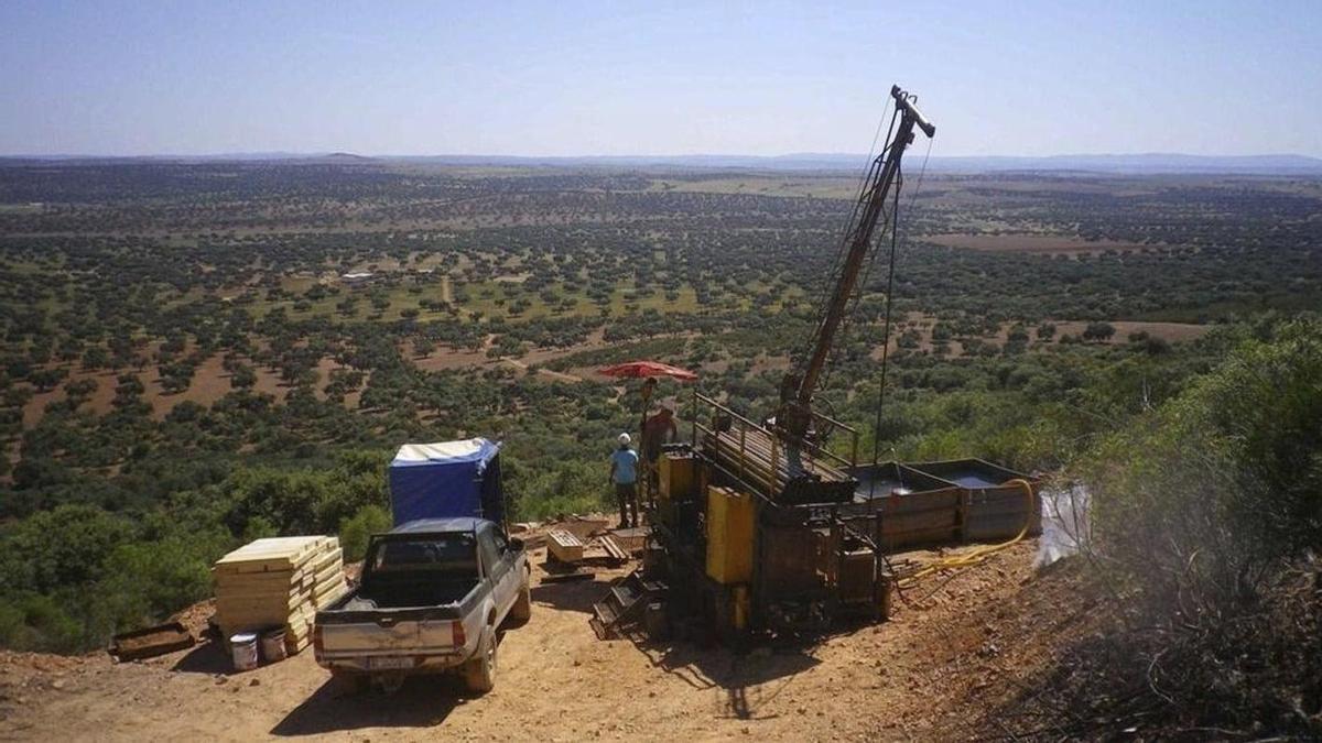 Trabajos de sondeo realizados por Minas de Estaño en el término municipal de Fuente Obejuna.