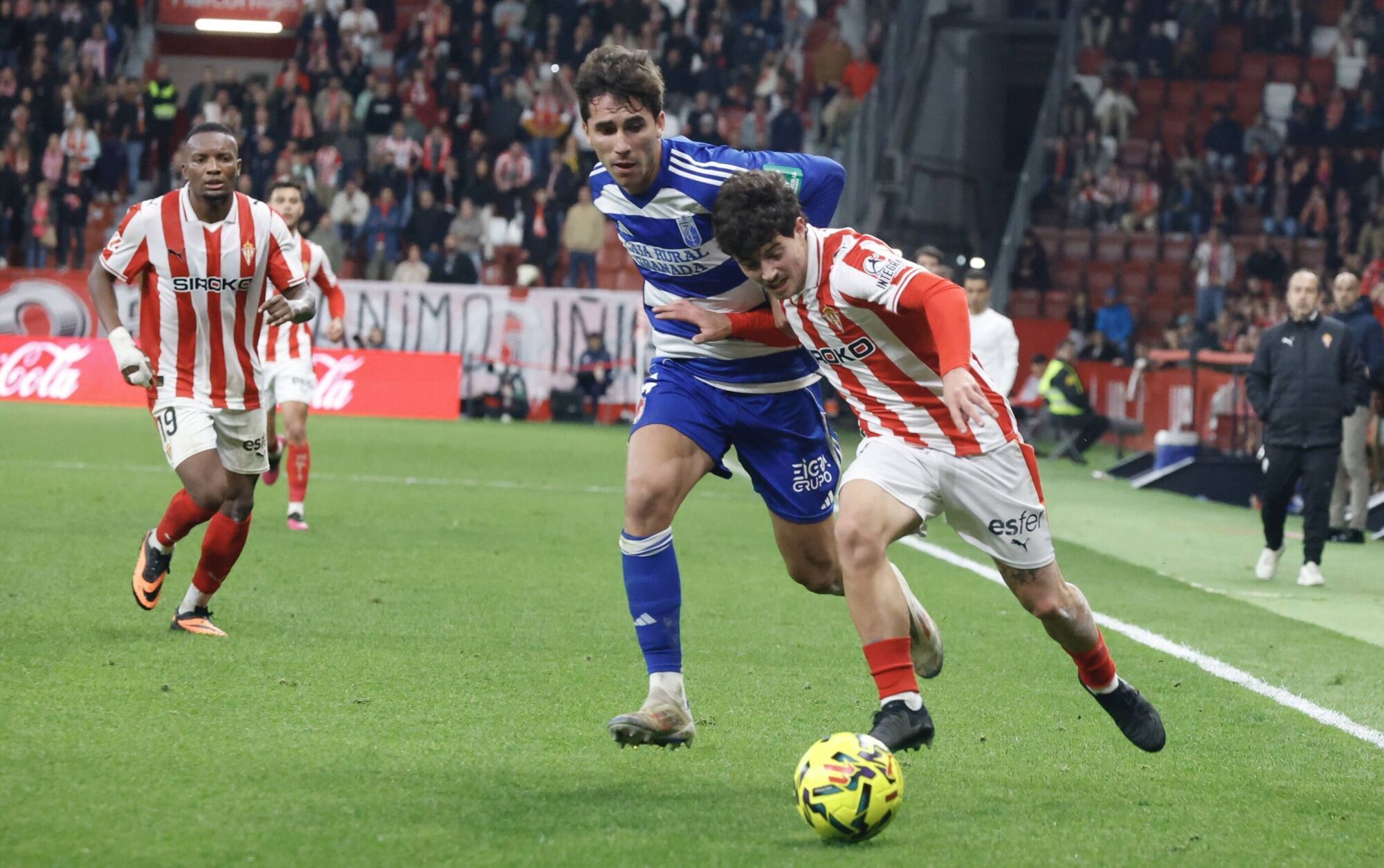 EN IMÁGENES: Gran victoria del Sporting contra el Granada en El Molinón
