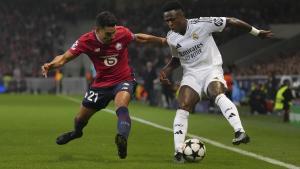 VInicius, en una acción del Lille - Real Madrid.