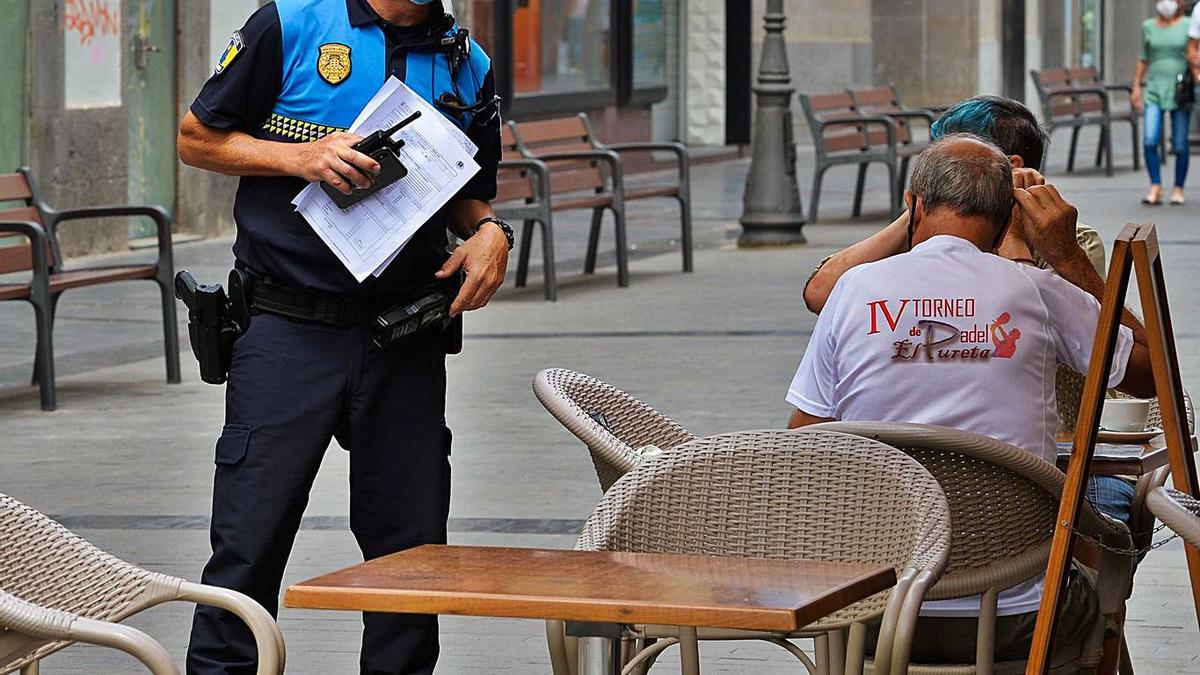 Más de 10.000 multas por ir sin mascarilla desde julio en la capital