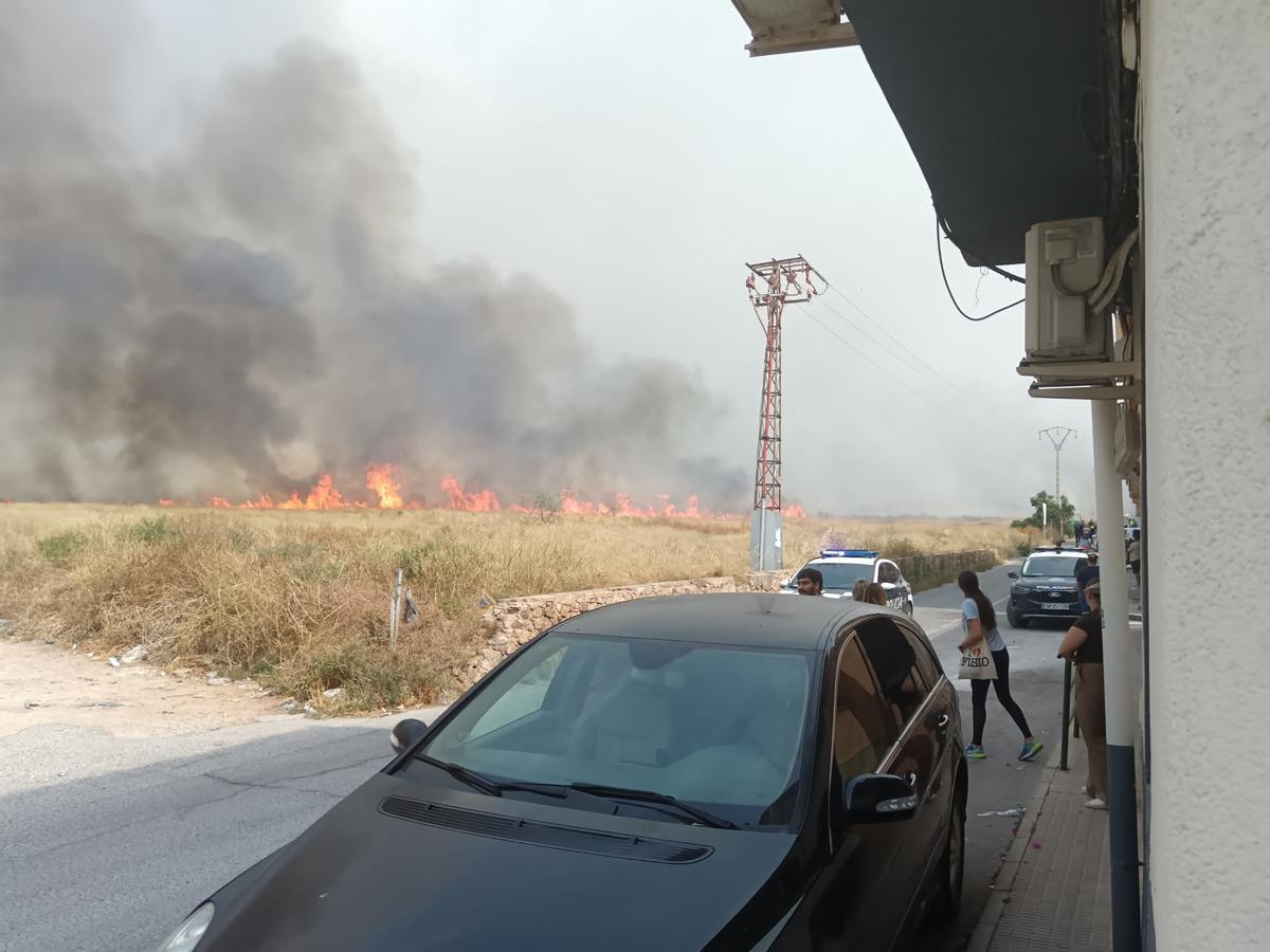 Las imágenes del grave incendio forestal en Los Garres (Murcia)