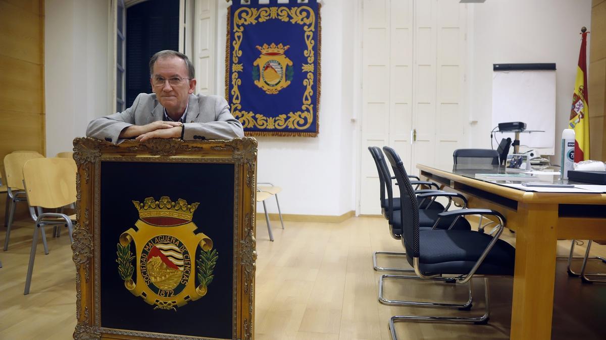 Fernando Orellana, reelegido presidente de la Academia Malagueña de Ciencias.