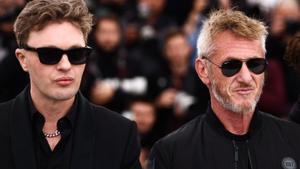 Micheal Pitt y Sean Penn en Cannes. 