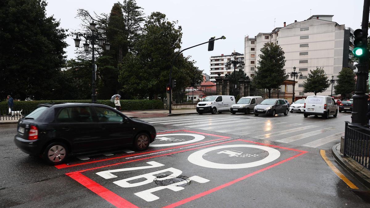 Adiós a la etiqueta B en las zonas ZBE del centro de la ciudad: circular sale caro con multas de 200 euros