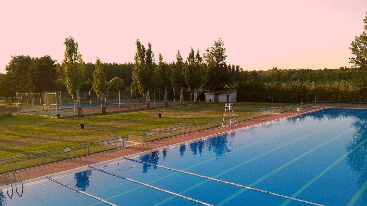 Piscinas municipales de Valencia de Don Juan