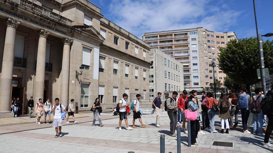 Tres de cada diez titulados trabajan un año después de acabar su carrera